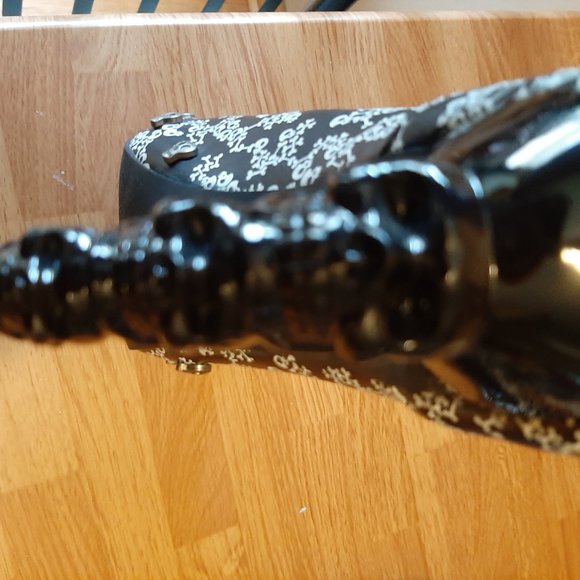 Skull & Cross Bones deisgn fashion boot - Picture 11 of 12